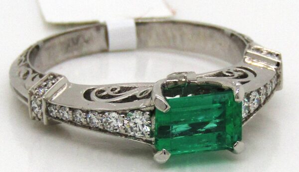 DIAMOND EARRING COLLECTION - Image 2